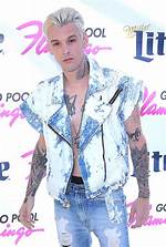 Aaron Carter News - Us Weekly ·