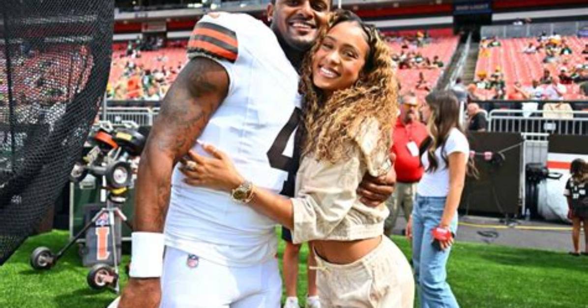 Deshaun Watson's Girlfriend Jilly Anais Flaunts New Swimsuit Bottoms ·