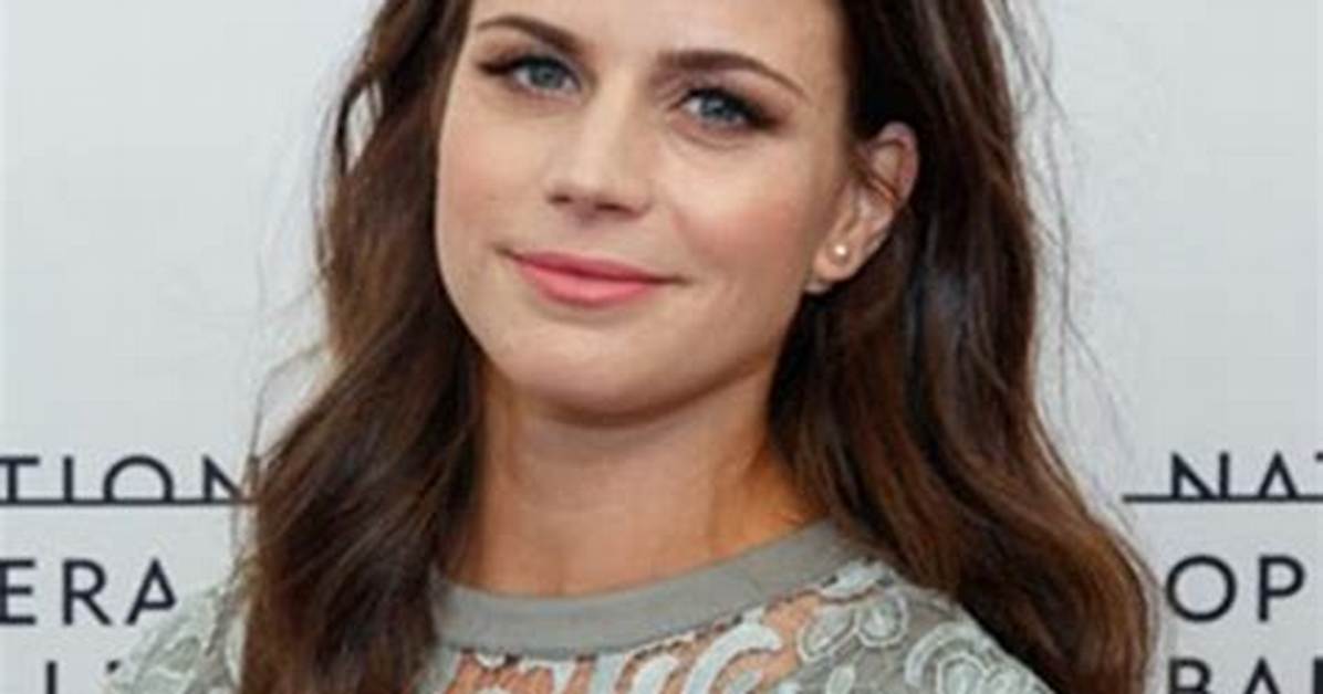 Elise Schaap Net Worth ·