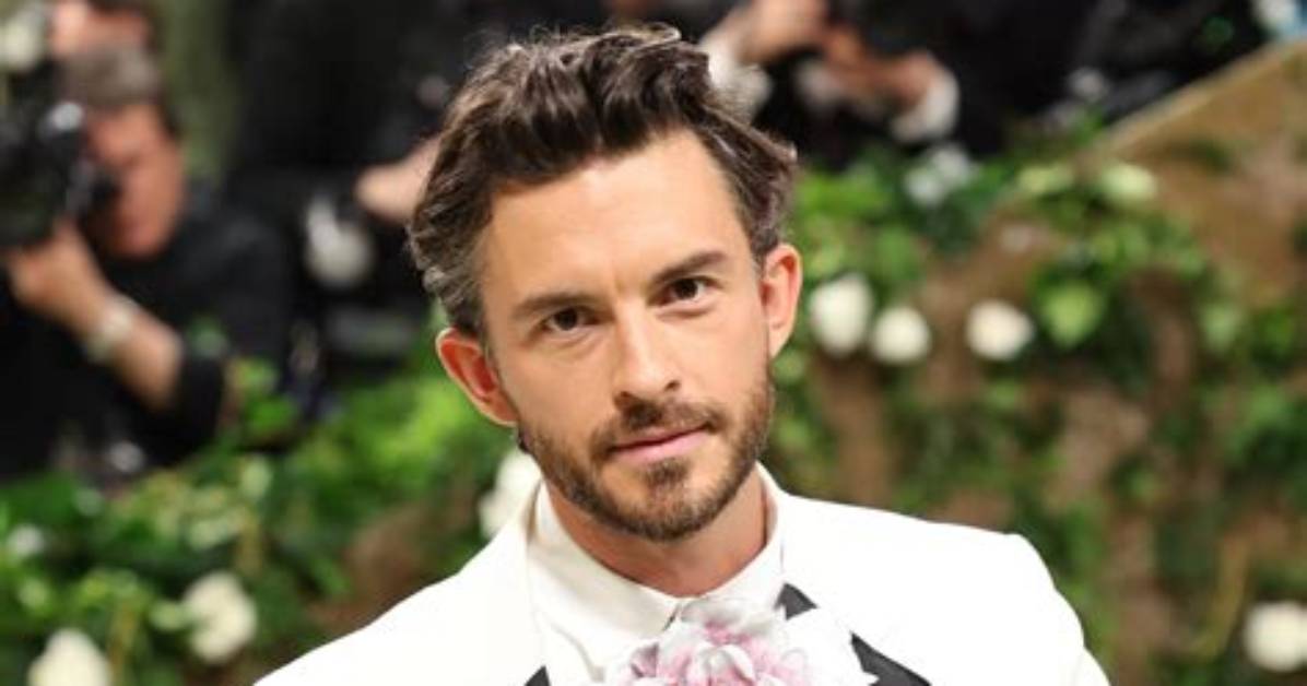 Exploring Jonathan Bailey's Romantic Life: Jonathan Bailey En Couple