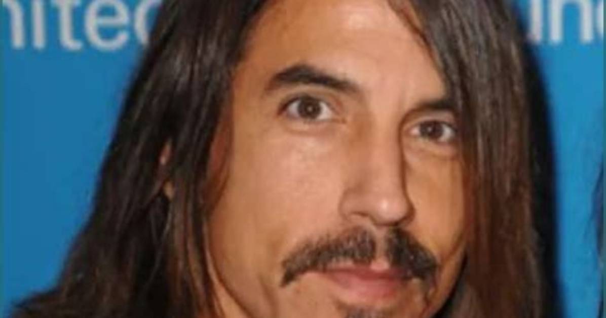 Exploring the Romantic Life of Anthony Kiedis: a Look at His Girlfriends