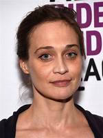 Fiona Apple Ethnicity, Nationality, Race, Family, Body Measurements, Career