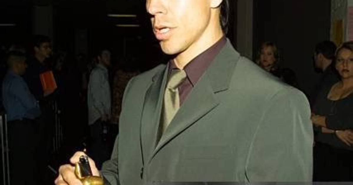 How Old Is Anthony Kiedis? Get the Answer
