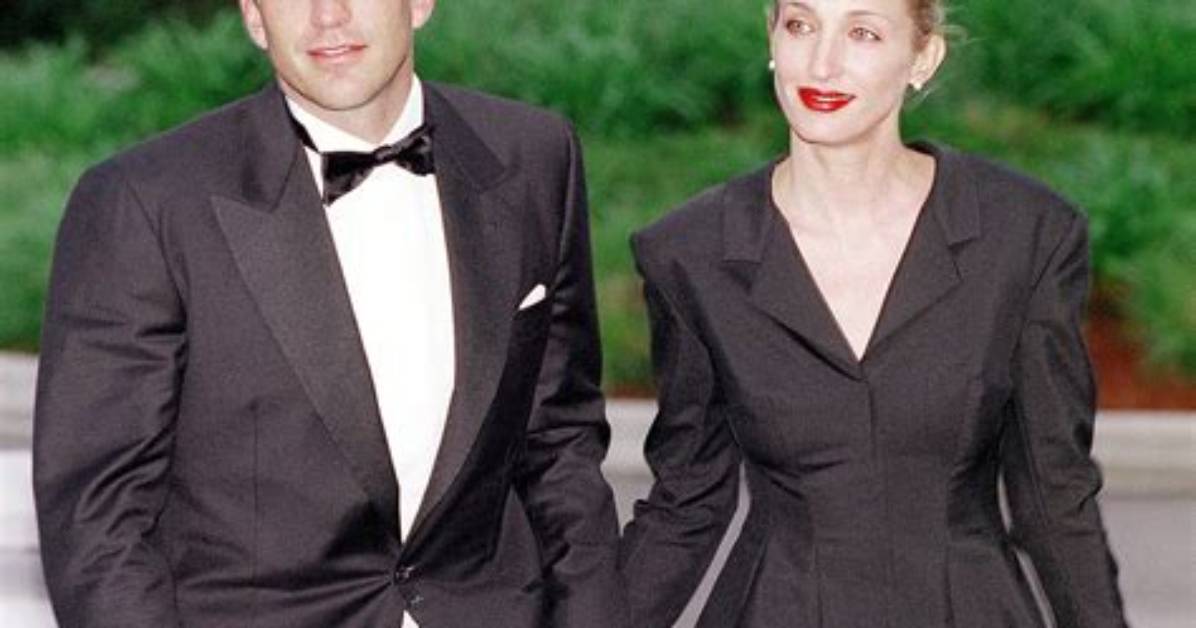Jfk Jr's Wife Carolyn Bessette Would Have Turned 55 Inside Her Life & Tragic Love Story