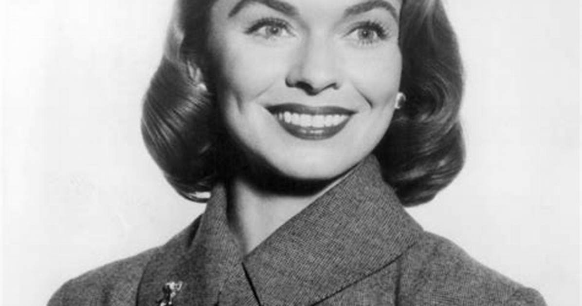 Joanne Dru ·