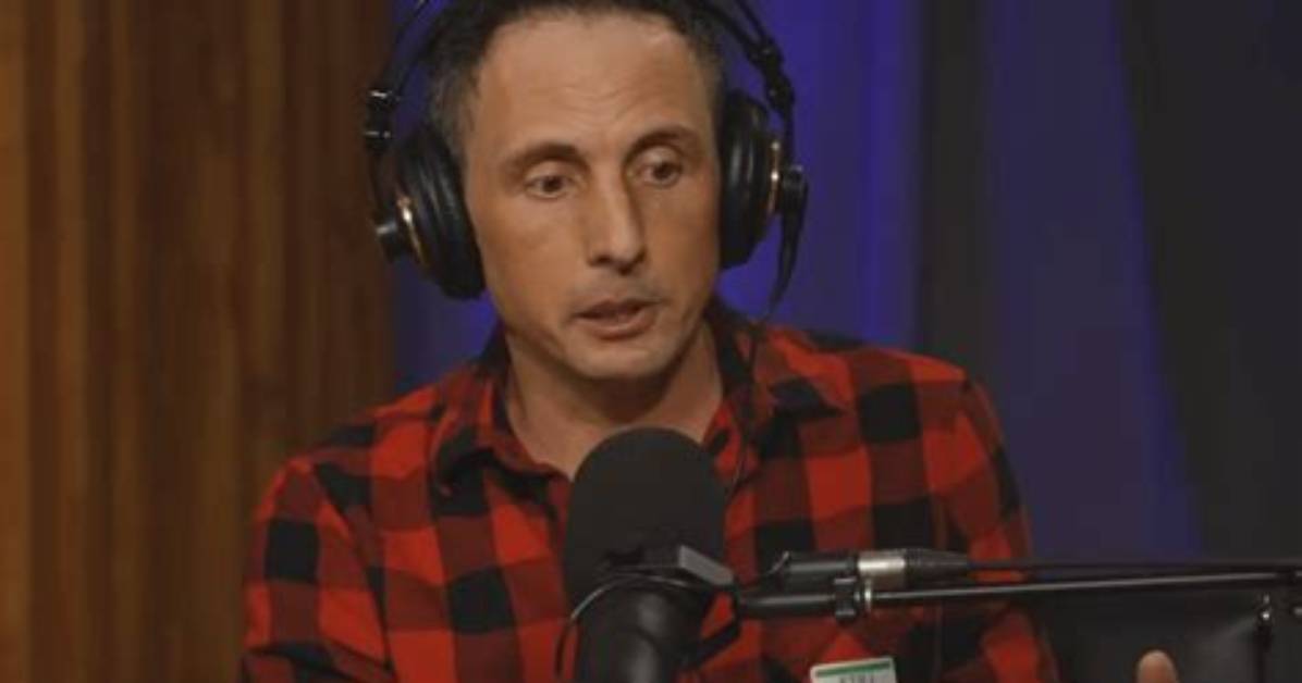 Jonny Harris' Height in the Spotlight