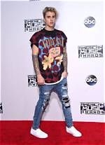 Justin Bieber's Height: Unveiling the Pop Icon's Stature