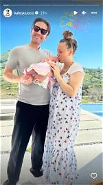 Kaley Cuoco Bikini: a Glimpse into the Star's Style and Confidence