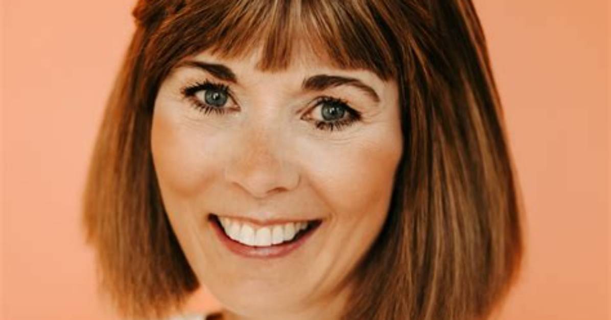 Katie Hayes |