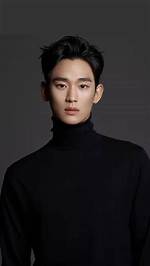 Kim Soo Hyun's Date of Birth: a Timeline of His Life