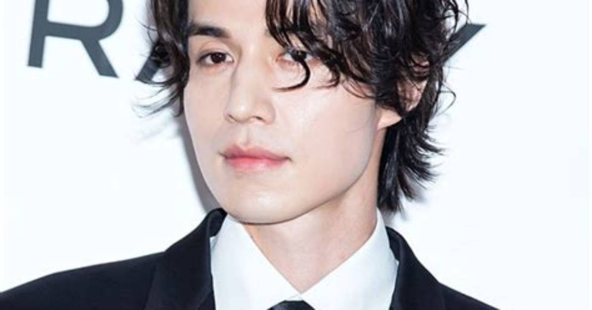 Lee Dong Wook: the Charismatic Star of Korean Entertainment