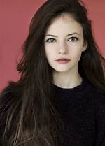 Mackenzie Christine Foy Biography, Life, Interesting Facts