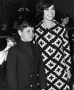 Mary Tyler Moore's Son and the Shadows of Suicide