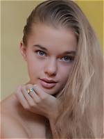 Milena D: the Rise of a Digital Influencer