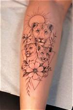 Tatuajes De Leona Con Sus Cachorros