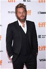 Travis Fimmel's Love Life Revealed