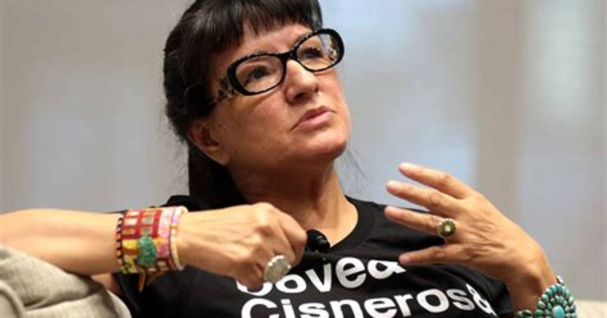 Uncover 10 Fascinating Facts About Sandra Cisneros