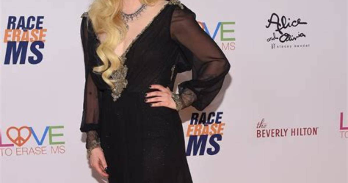 Understanding Avril Lavigne's Height: a Comprehensive Look