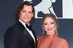 Unraveling the Age Dynamics of Henry Cavill and Natalie Viscuso