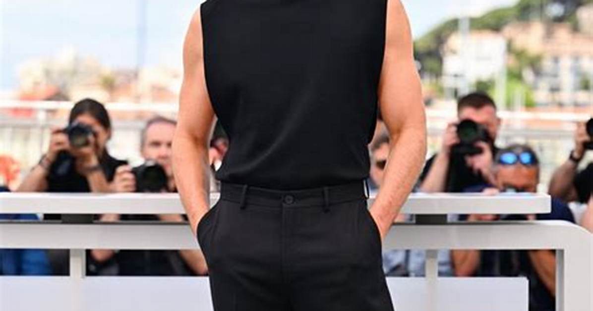 Unveiling Pedro Pascal's Height: Discoveries and Insights