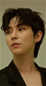 Unveiling the Charisma of Hwang in Yeo: a Rising Star in the Entertainment Industry