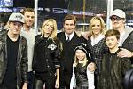 Unveiling the Gretzky Family: Discoveries and Revelations