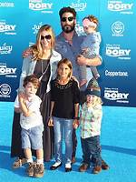 What Is Jon Bernthal Ethnicity? Wife, Children, Age, Height, Net Worth, Nationality