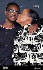 Who Is Aunjanue Ellis Husband and Is She Pregnant in 2022?