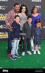 Who Is Shane Mosley Jr Mother Clemmie? Details on Father and Sisters – Are His Parents Still Married?