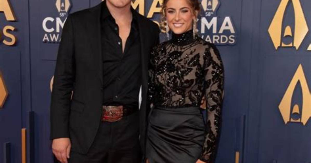 Zach Top Wife Picture: a Glimpse into Their Life Together