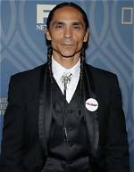 Zahn Mcclarnon S Wiki Injury Height Family